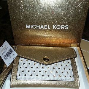 Michael kors wallet